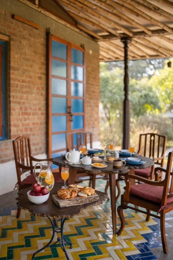 Lohonostays Bamboo House Sadhrana Bagh Gurgaon Buitenkant foto